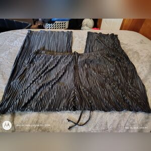 SHEIN Curve Black Textured trouser